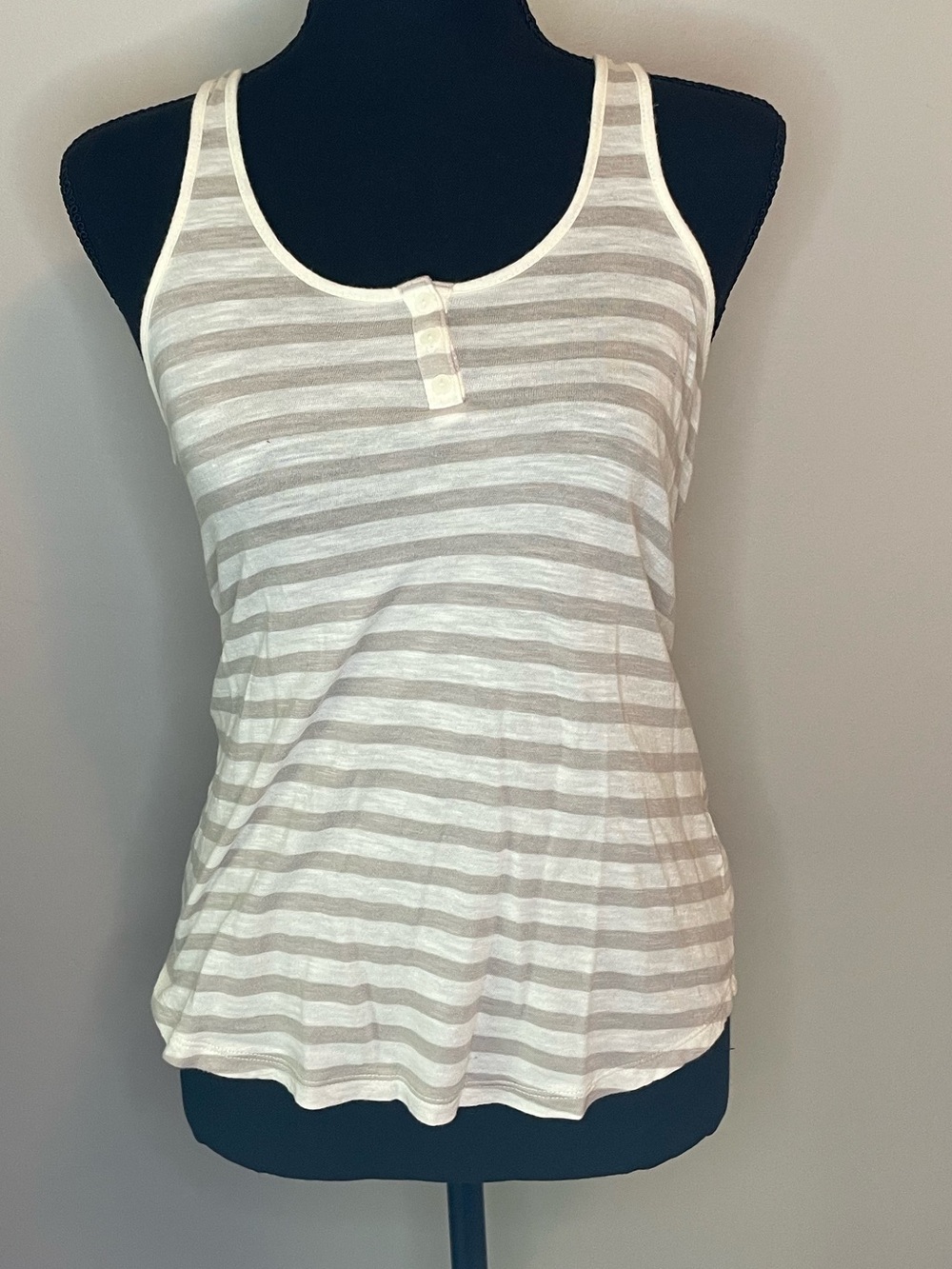 Old Navy Cream & White Striped Scoop Neck Tank